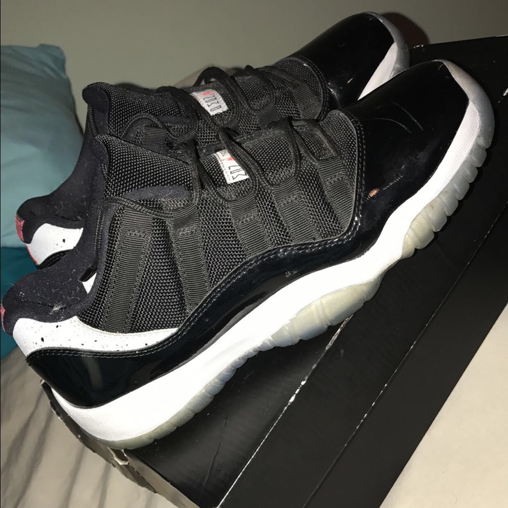 Air jordan 11 (infrared)