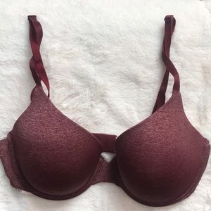 VS 32D T-shirt bra