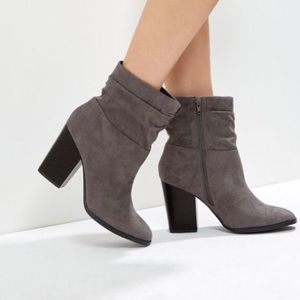 New Look Grey Suedette Ankle Boots (Wide fit)