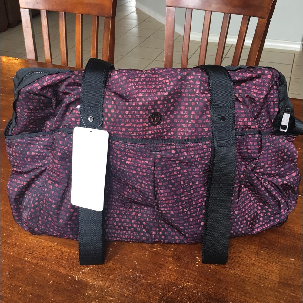 Lululemon all day duffle