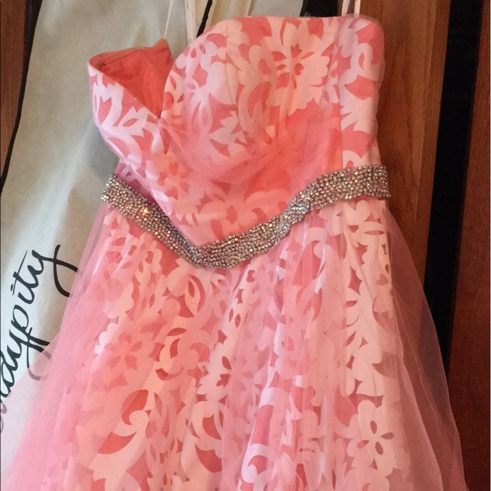 Prom. Pageant. Evening gown.