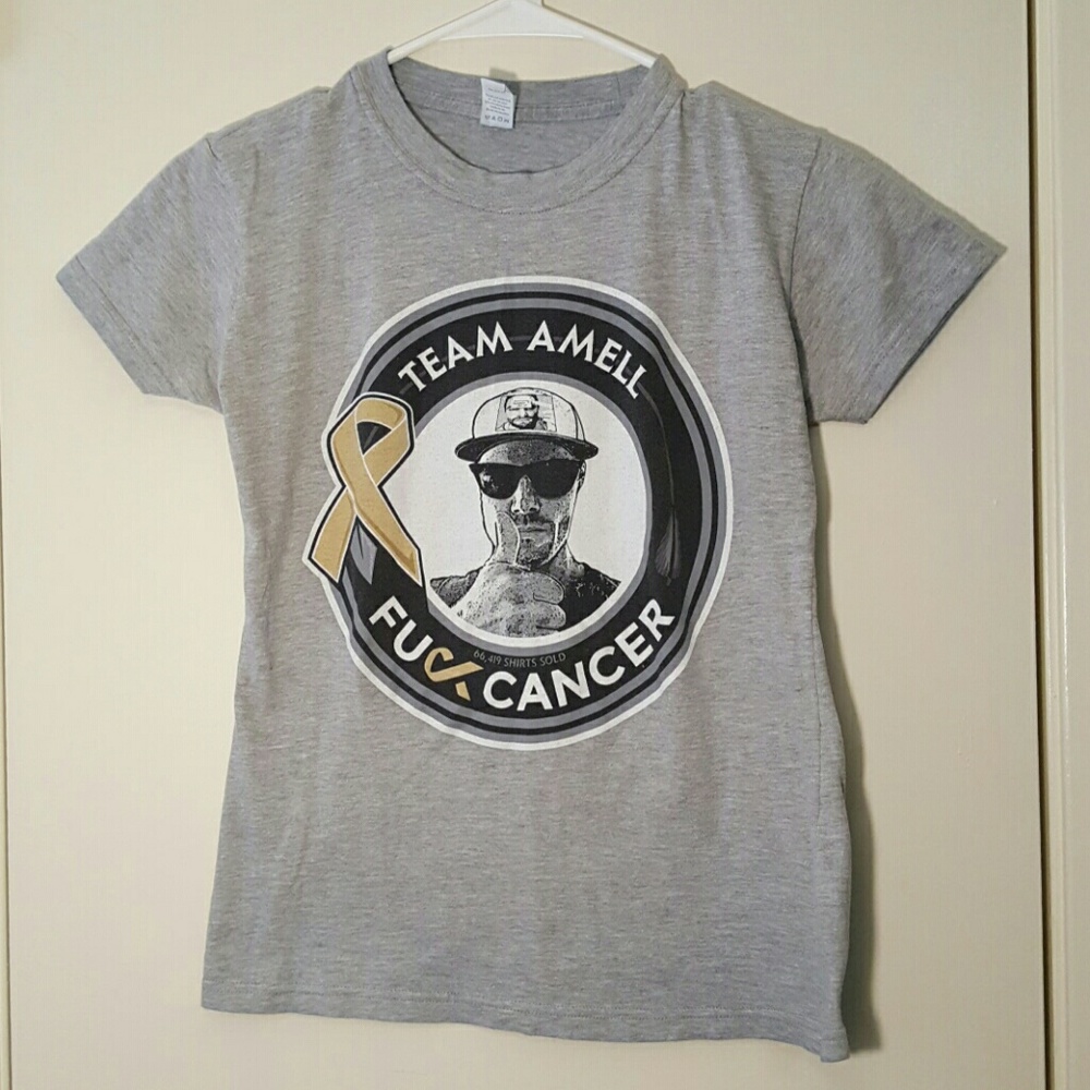 Stephen Amell Graphic T-shirt Small