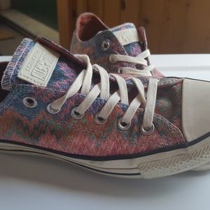 Converse MISSONI's Ox