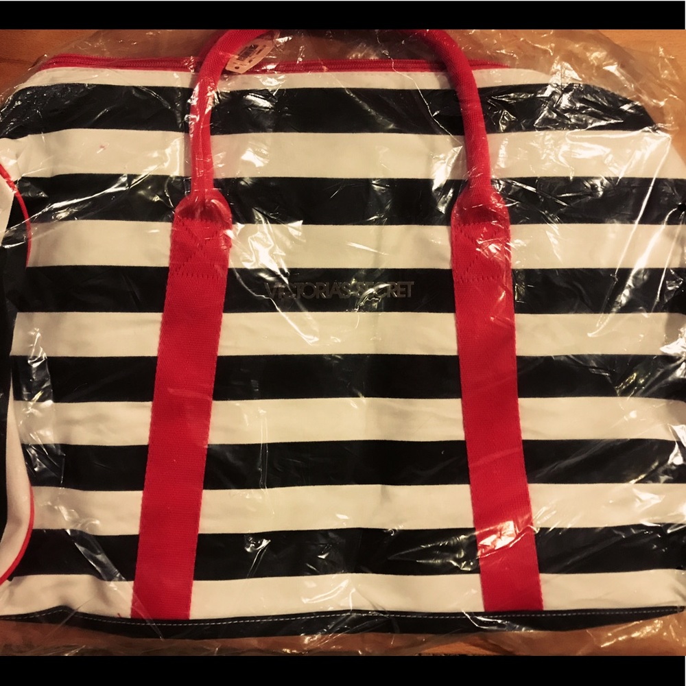 Weekender traveling duffle bag