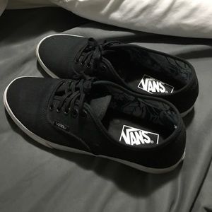 Black Vans Authentic Lo Pro