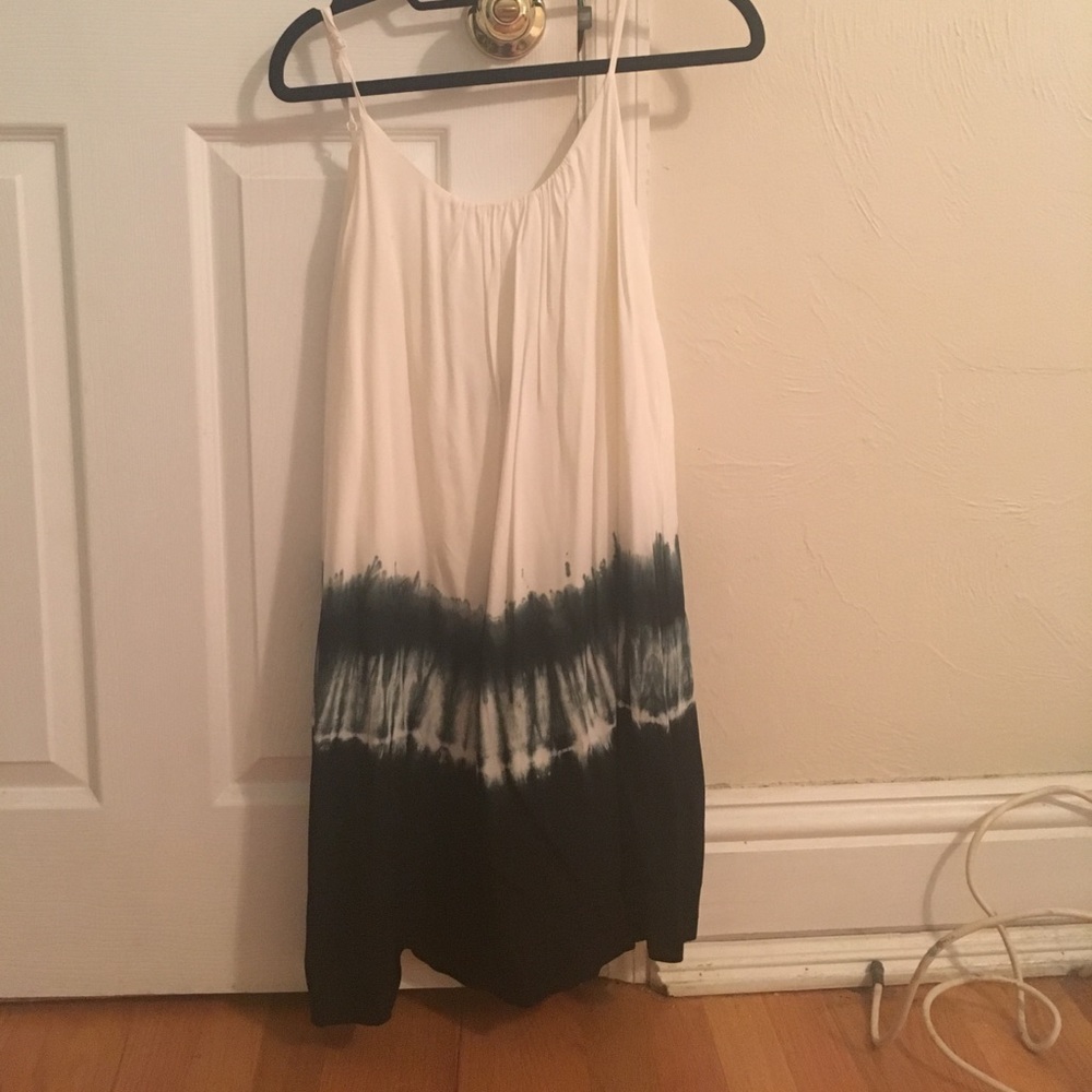 Black and white tie dye dress size small