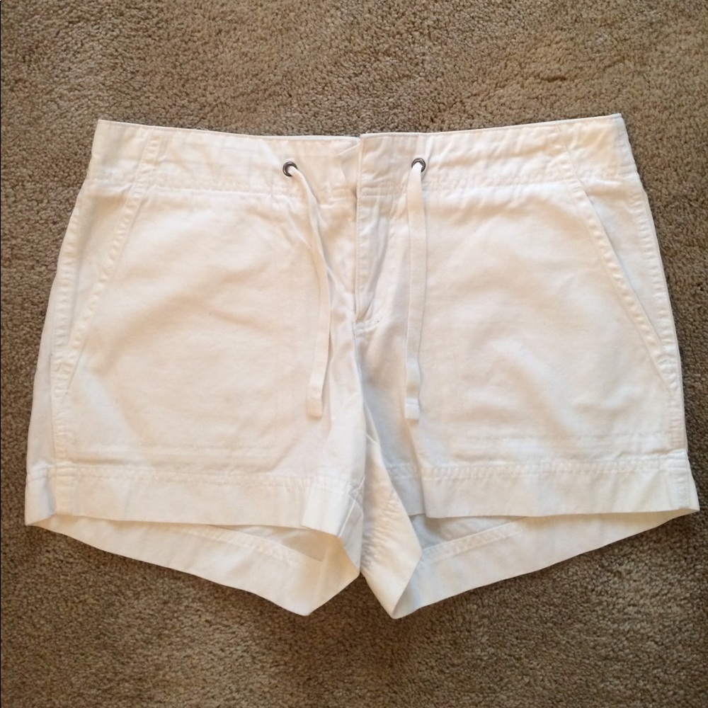 Gap Size 6 Shorts