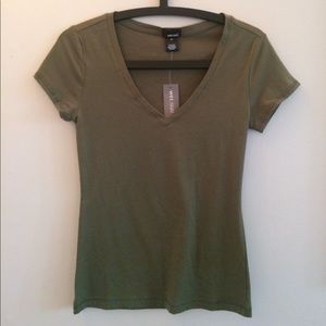 Olive green v-neck short sleeve shirt