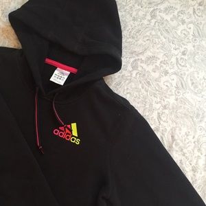 Snug Running Hoddie with thumb holes!