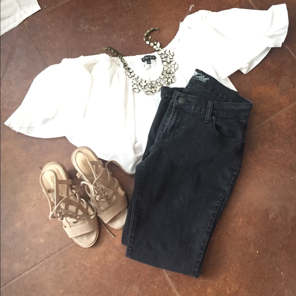 Black Old Navy jeans