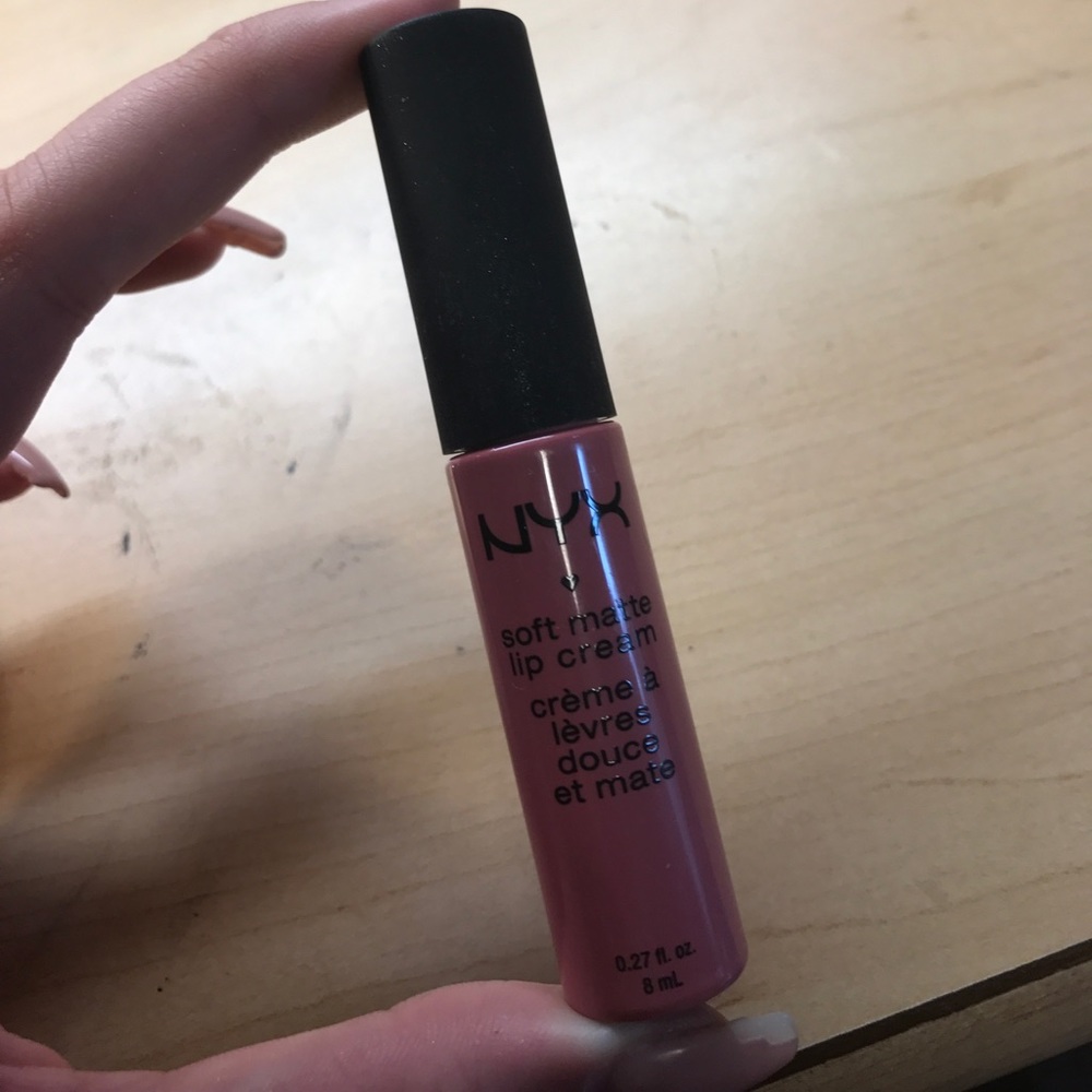 NYX soft matte lip cream