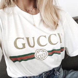 LOOKING FOR GUCCI TOP