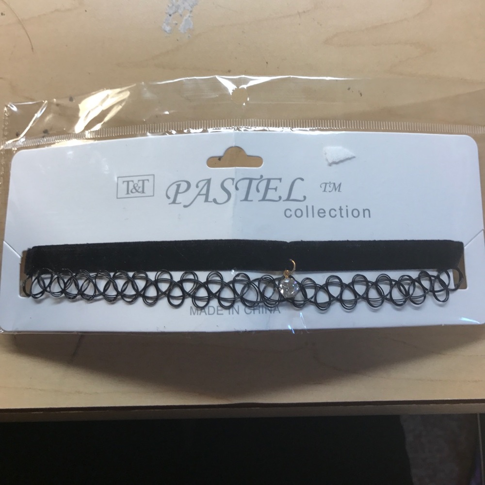 Set of two chokers