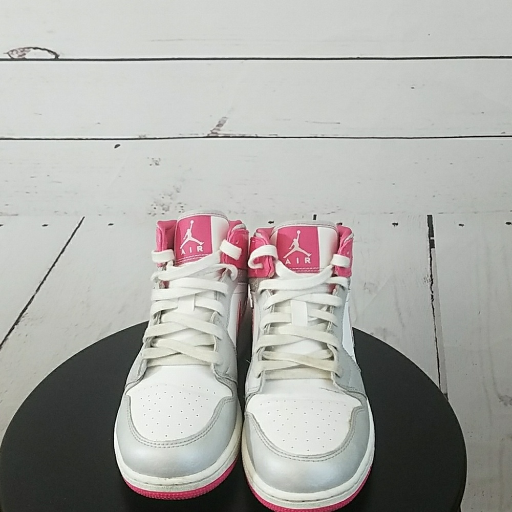 Nike Pink Girls Size 7 Youth Air Jordan Sneakers - Picture 1 of 8