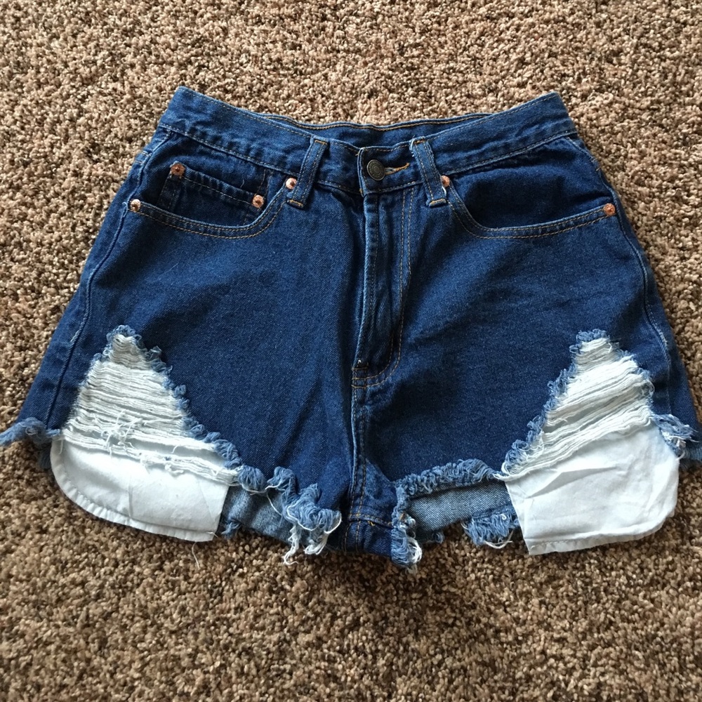 SIGNATURE 8 high waisted shorts size small