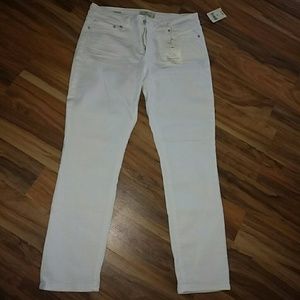 Lucky Brand Lolita Capri 30 flash sale!