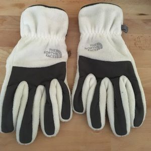 North face gloves