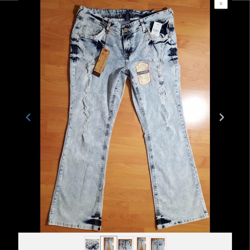 NWT AMETHYST DESTRUCTED FLARE JEANS PLUS SIZE 20