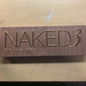 Naked three pallet