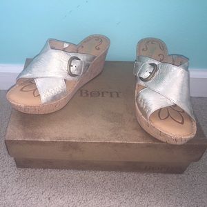 Born sandals