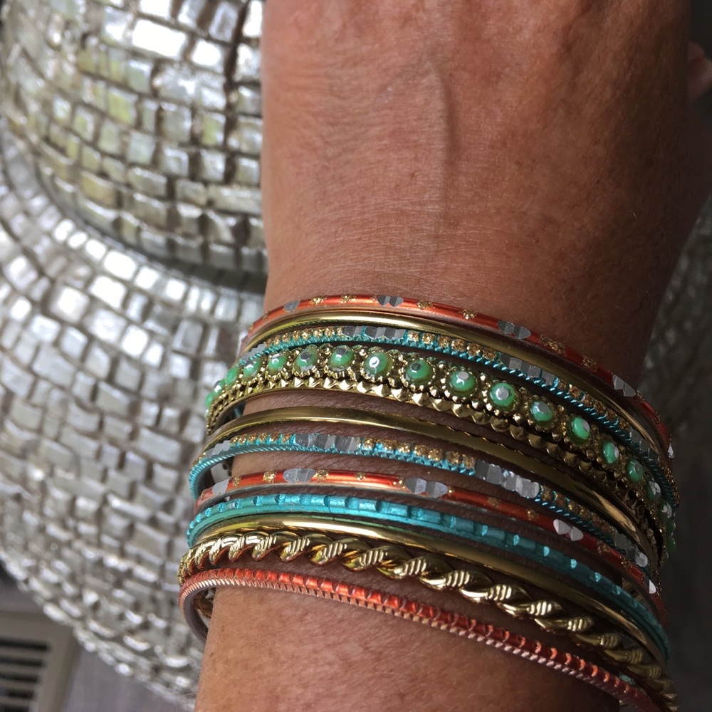 NEW❤️❤️ 11 Bangles
