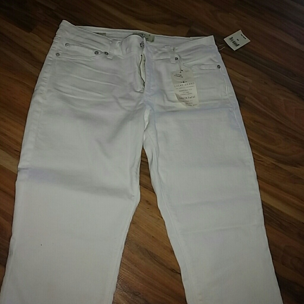 ISO Lucky Brand Lolita white capri 29!