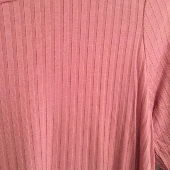 ⭐️Summer Clearance⭐️Ribbed Pink 3/4 Sleeves  Top - Picture 2 of 3
