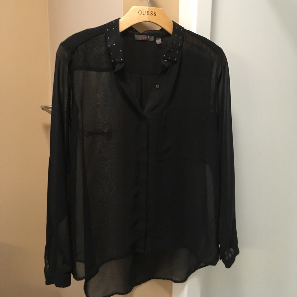 Top sleeved blouse