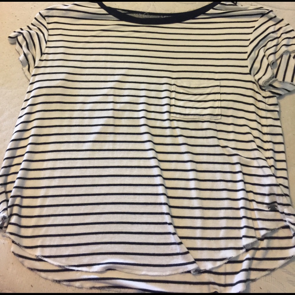 American eagle stripped pocket crop tee