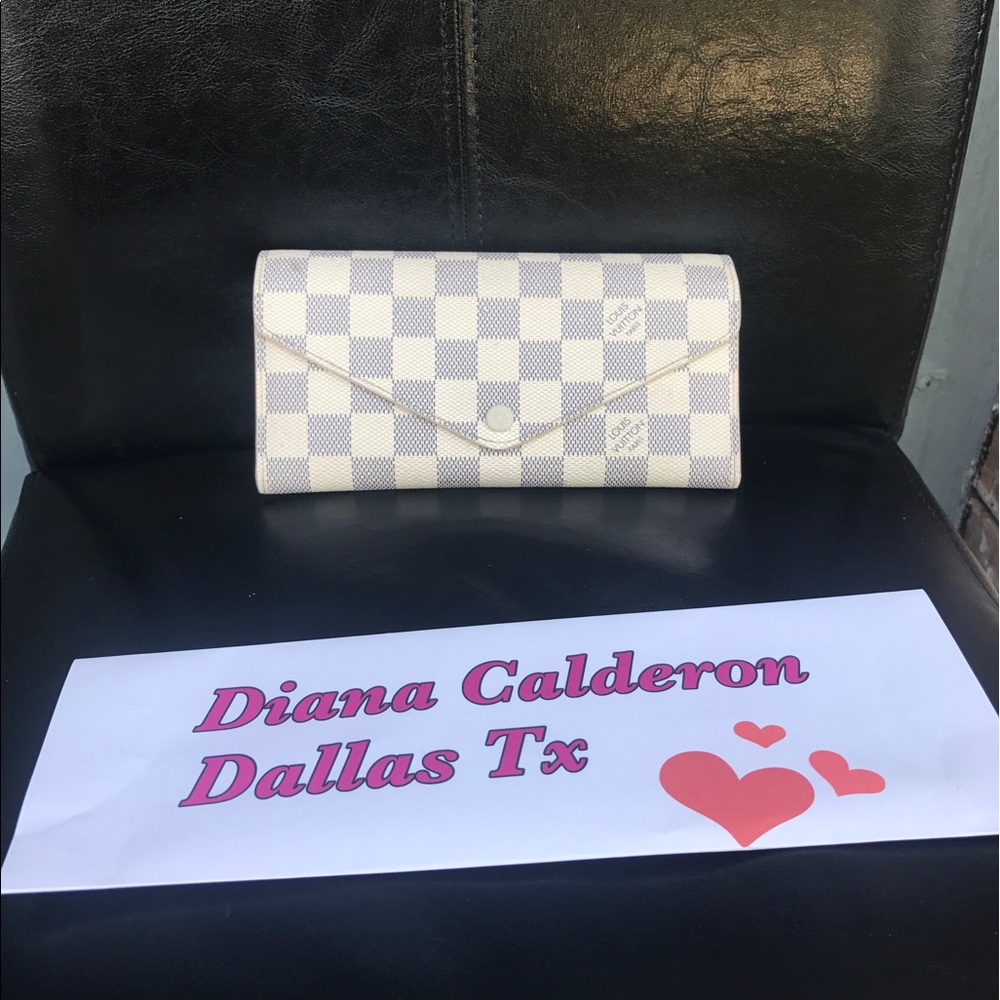 (SOLD)Authentic Louis Vuitton Josephine wallet