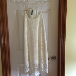 Creamy White lace dress NWOT‼️👗