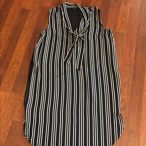 WHOWHATWEAR Stripped Dress WHOWHATWEAR Stripped Dress