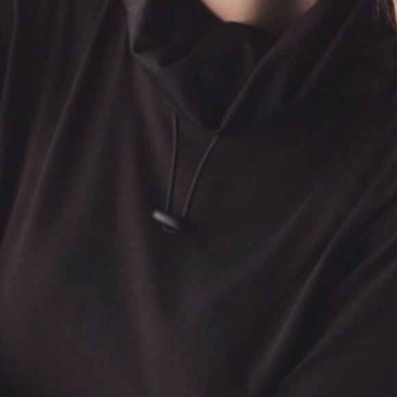 Active top - Picture 2 of 3