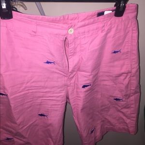 Vineyard vine pink shorts