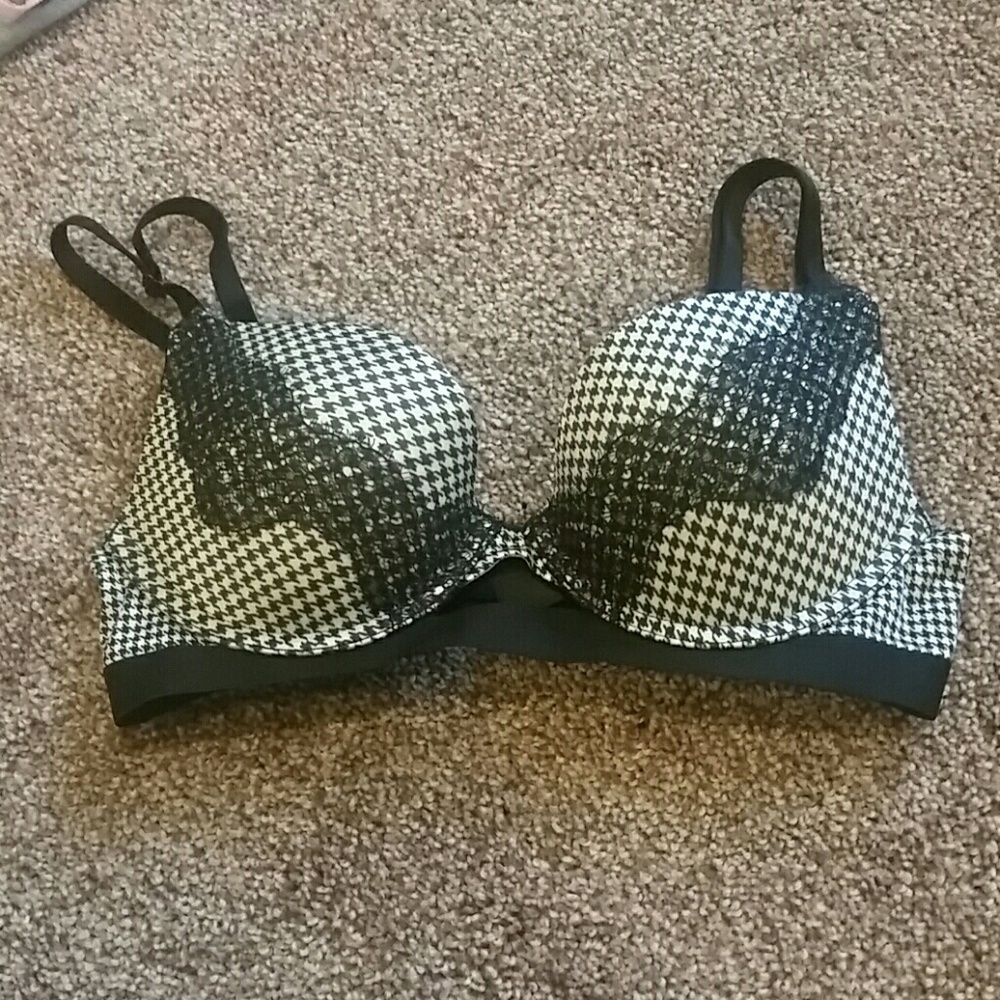 Victorias secret black and white houndstooth bra