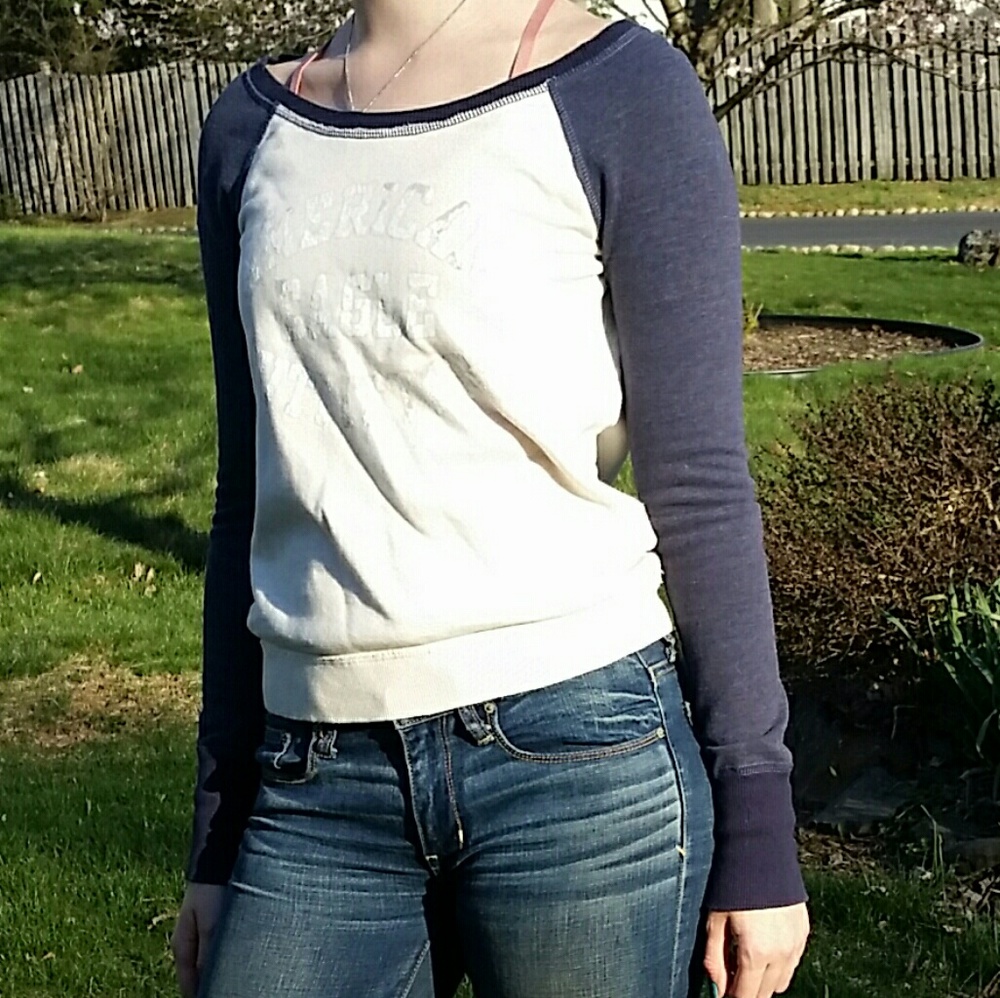 American Eagle sweater