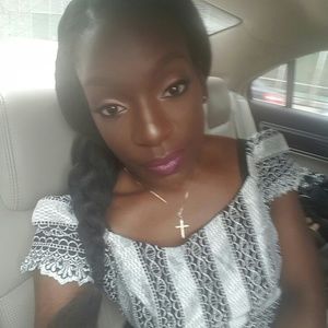 Meet your Posher, Esther