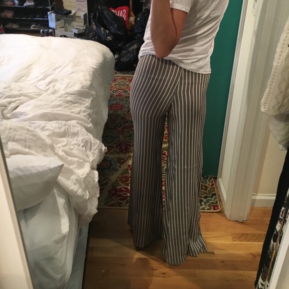 Reformation linen stripped flowing pants - Picture 5 of 8