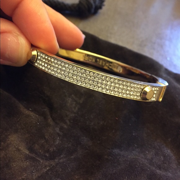 MK gold bangle - Picture 2 of 2