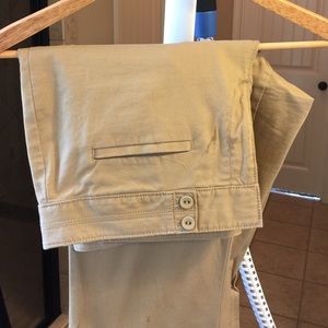 AT Loft khaki trouser