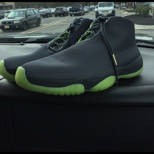 Air Jordan gray/volt green 3-D future low