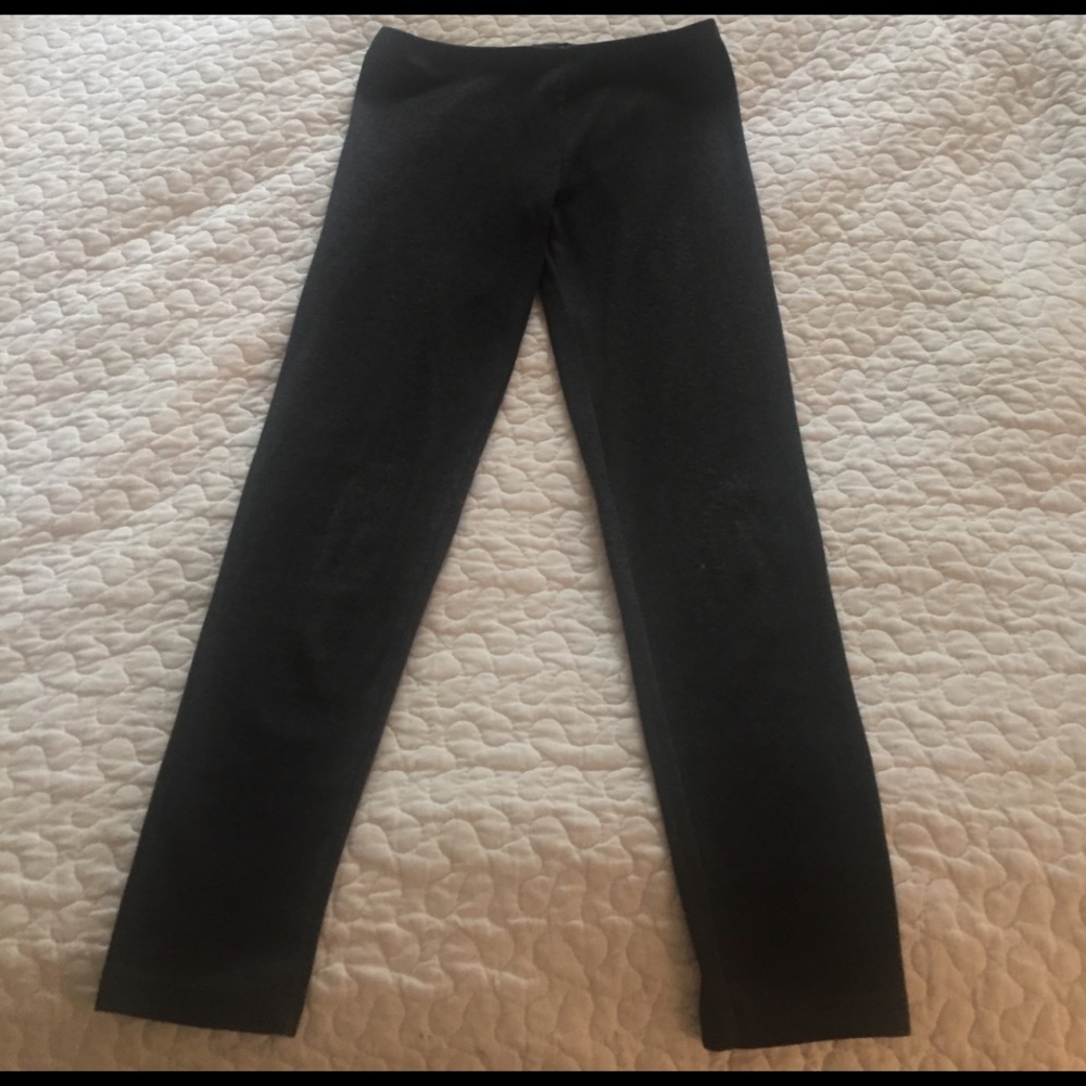 Gray cropped leggings