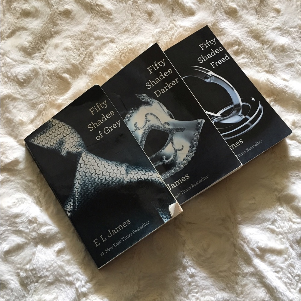 Fifty Shades Trilogy 🌿
