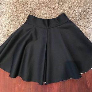 H&M black scyba circle skirt size 10 40