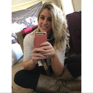 Meet your Posher, Anna