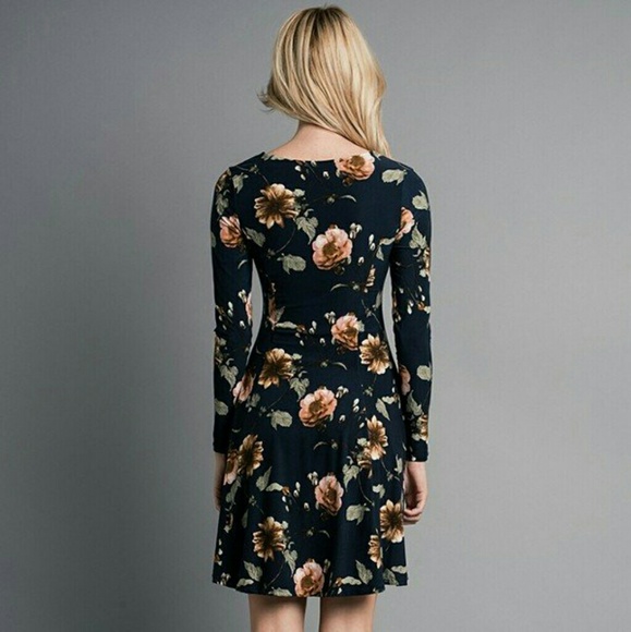 Floral Print Dress - Picture 3 of 3
