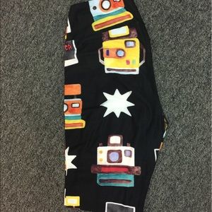 OS Leggings by Fabulegs. They are 🎥 cameras‼️