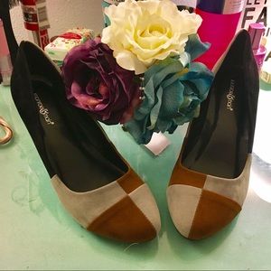 Color block pumps. Sz. 9.5