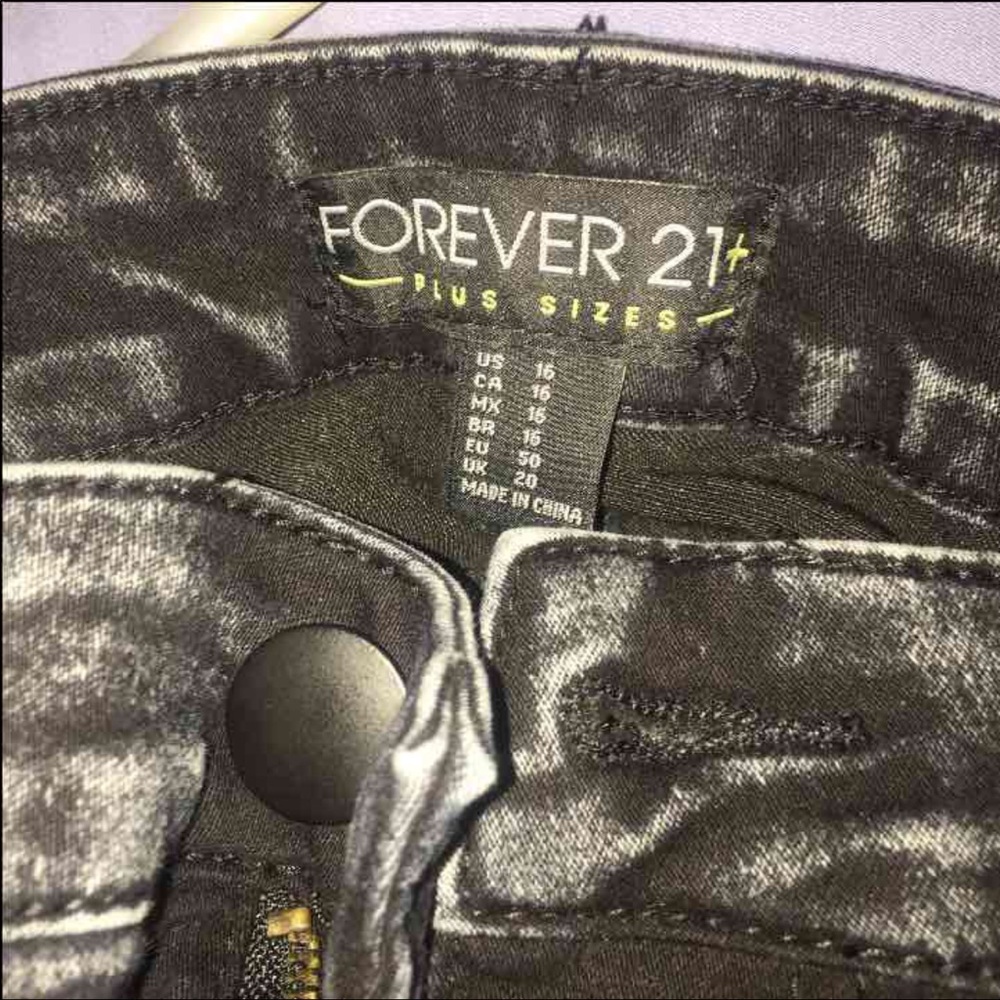 Sold - Picture 4 of 4