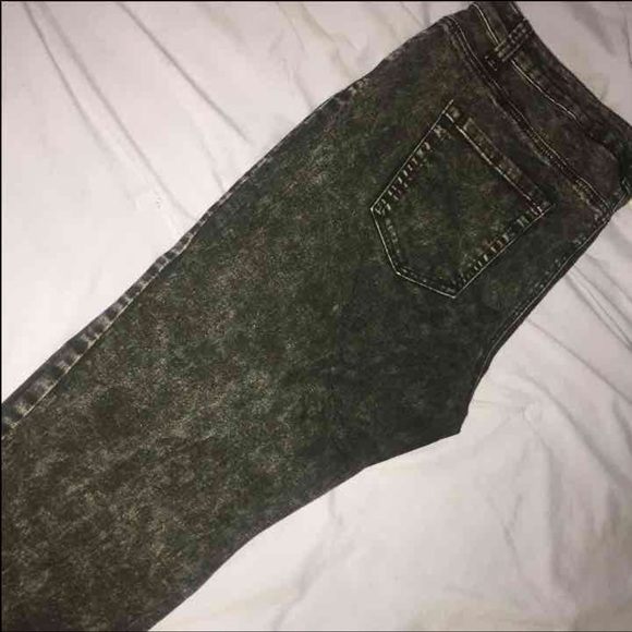 Sold - Picture 2 of 4